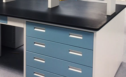 Metal and stainless steel lab furniture has many benefits